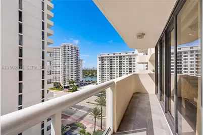 5757 Collins #1104, Miami Beach, FL 33140 - Photo 11