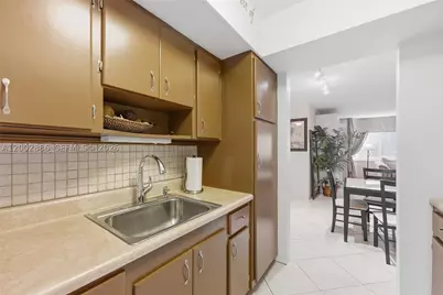 3216 SE 12th #8, Pompano Beach, FL 33062 - Photo 27