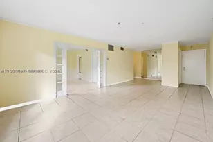 124 NE 19th, Wilton Manors, FL 33305 - Photo 3