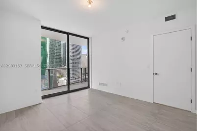 77 SE 5th #2705, Miami, FL 33131 - Photo 15