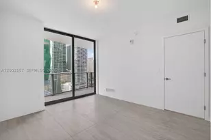 77 SE 5th, Miami, FL 33131 - Photo 15