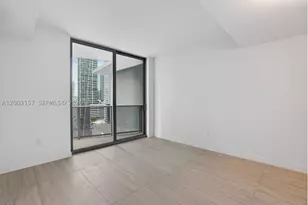 77 SE 5th, Miami, FL 33131 - Photo 13