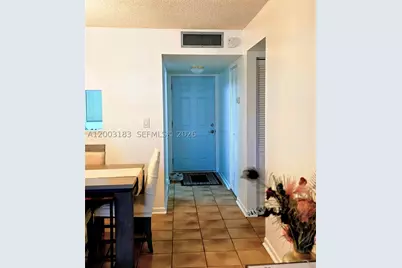 10835 SW 112th #106, Miami, FL 33176 - Photo 9