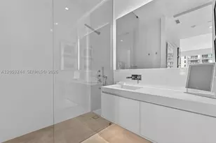 801 Brickell Key, Miami, FL 33131 - Photo 27