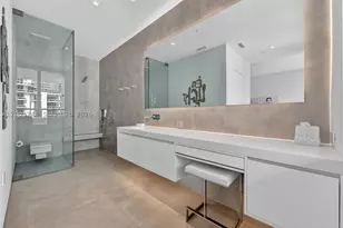 801 Brickell Key, Miami, FL 33131 - Photo 25