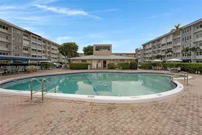 215 SE 3rd #306C, Hallandale, FL 33009 - Photo 19