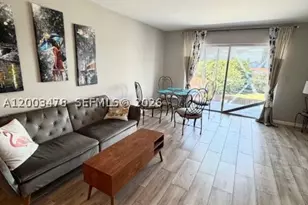 215 SE 3rd, Hallandale, FL 33009 - Photo 5