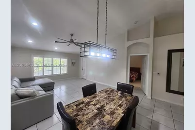 6053 Heliconia, Delray Beach, FL 33484 - Photo 9