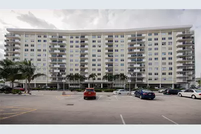 401 Golden Isles #1011, Hallandale Beach, FL 33009 - Photo 33