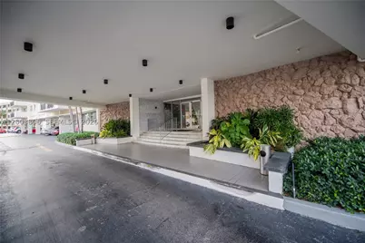 401 Golden Isles #1011, Hallandale Beach, FL 33009 - Photo 37