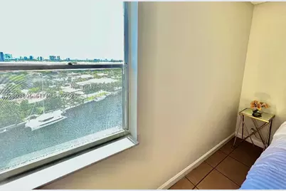 401 Golden Isles #1011, Hallandale Beach, FL 33009 - Photo 21