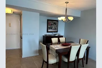 427 Golden Isles #14E, Hallandale, FL 33009 - Photo 3