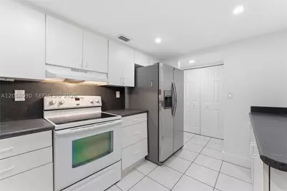 10852 N Kendall #312, Miami, FL 33176 - Photo 13