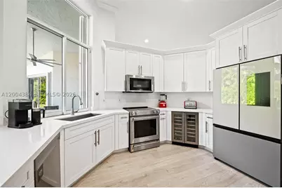 765 Bayside, Weston, FL 33326 - Photo 11