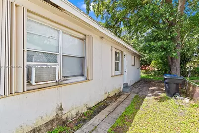 723 NW 15th, Fort Lauderdale, FL 33311 - Photo 31