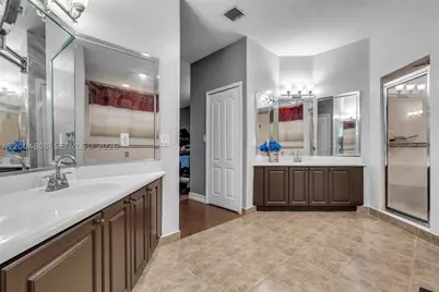 16230 NW 84th, Miami Lakes, FL 33016 - Photo 21