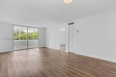 1402 NW 80th #302, Margate, FL 33063 - Photo 11