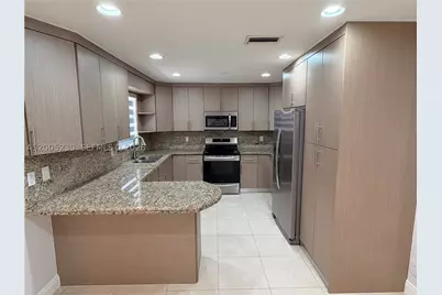 3011 N 74th, Hollywood, FL 33024 - Photo 7