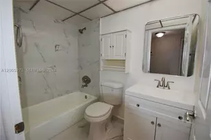 9955 N Belfort, Tamarac, FL 33321 - Photo 11