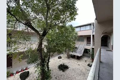1100 SE 4th #32, Deerfield Beach, FL 33441 - Photo 5