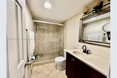 1100 SE 4th #32, Deerfield Beach, FL 33441 - Photo 9