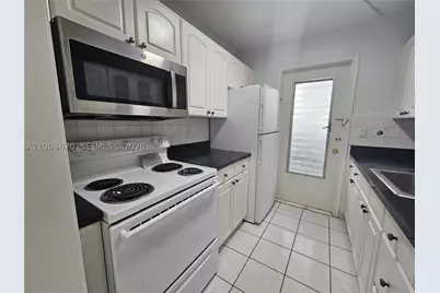 1719 Wiley #2, Hollywood, FL 33020 - Photo 7
