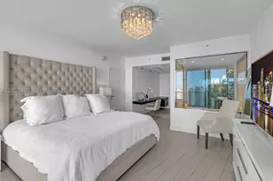 200 Biscayne Blvd, Miami, FL 33131 - Photo 13