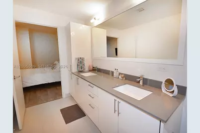 999 SW 1st #1611, Miami, FL 33130 - Photo 15
