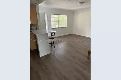 110 SE 2nd #206, Hallandale, FL 33009 - Photo 7