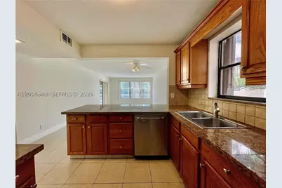 2320 S Cypress Bend #204, Pompano Beach, FL 33069 - Photo 7