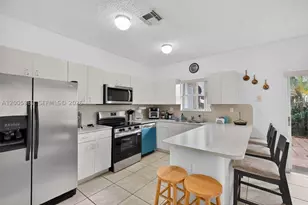 16624 NW 73rd, Miami Lakes, FL 33014 - Photo 11