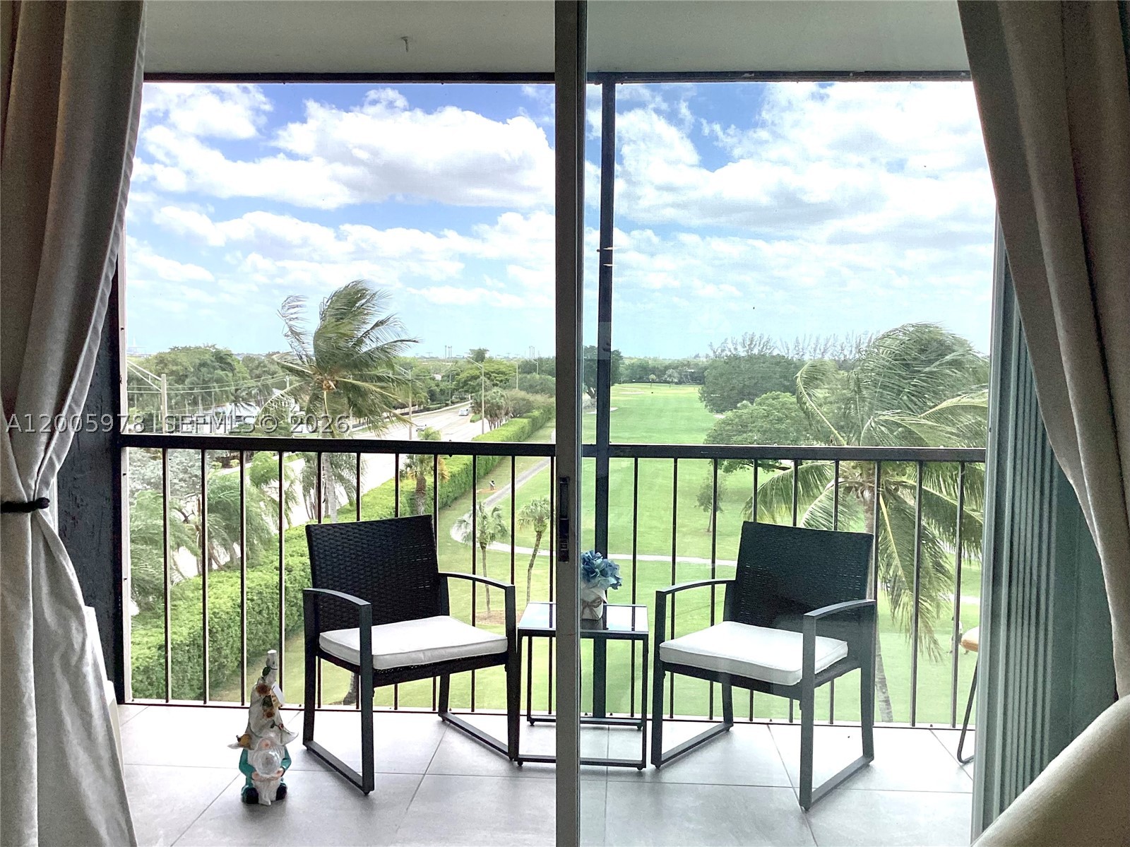 8900 Washington #PH2A main architectural view
