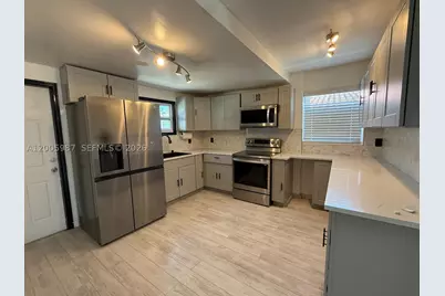 311 NW 32nd, Miami, FL 33125 - Photo 13