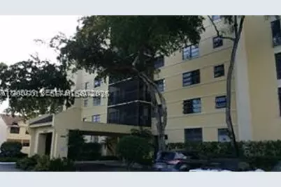 20840 San Simeon #209, Miami, FL 33179 - Photo 1