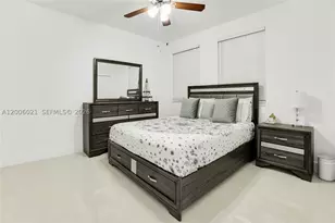 16621 SW 58th, Miami, FL 33193 - Photo 17