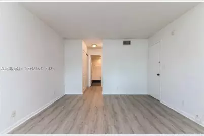 100 Lakeview #112, Weston, FL 33326 - Photo 9