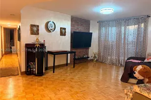 100 Golden Isles, Hallandale Beach, FL 33009 - Photo 9