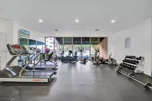 100 Golden Isles, Hallandale Beach, FL 33009 - Photo 5