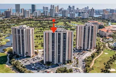 20301 W Country Club #PH22, Aventura, FL 33180 - Photo 1