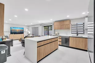 12680 N Miami, North Miami, FL 33168 - Photo 19