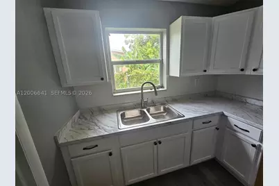 1118 NW 43rd, Lauderhill, FL 33313 - Photo 7