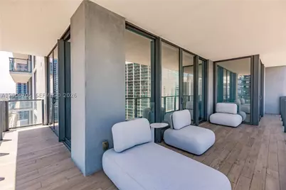 68 SE 6th #2701, Miami, FL 33131 - Photo 19
