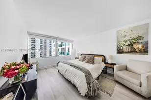 1000 W, Miami Beach, FL 33139 - Photo 11