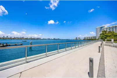 1000 West #702, Miami Beach, FL 33139 - Photo 29