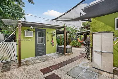 270 NW 106th, Miami, FL 33150 - Photo 25