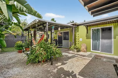 270 NW 106th, Miami, FL 33150 - Photo 27