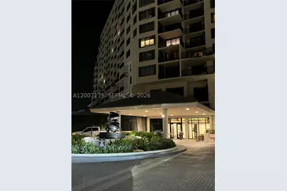 540 Brickell Key #1809, Miami, FL 33131 - Photo 3