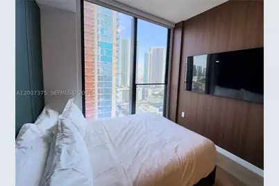 20 NE 11th #3006B, Miami, FL 33132 - Photo 5