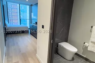 20 NE 11th, Miami, FL 33132 - Photo 9