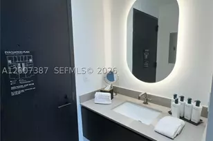 20 NE 11th, Miami, FL 33132 - Photo 3